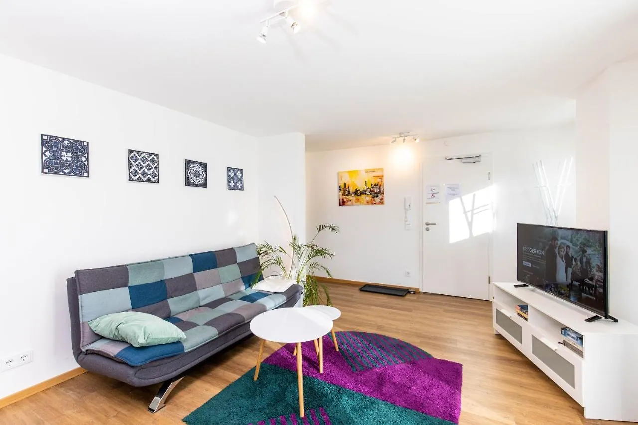 Bright - Double Apartment 3 Bedroom - 2 Kitchen - Parking Augsburg Alemanha